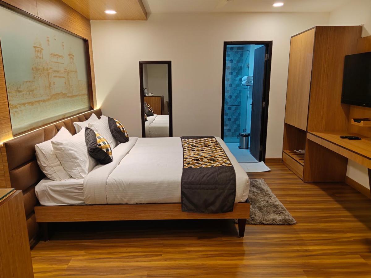 Delhieez - A Boutique Hotel New Delhi Exterior photo