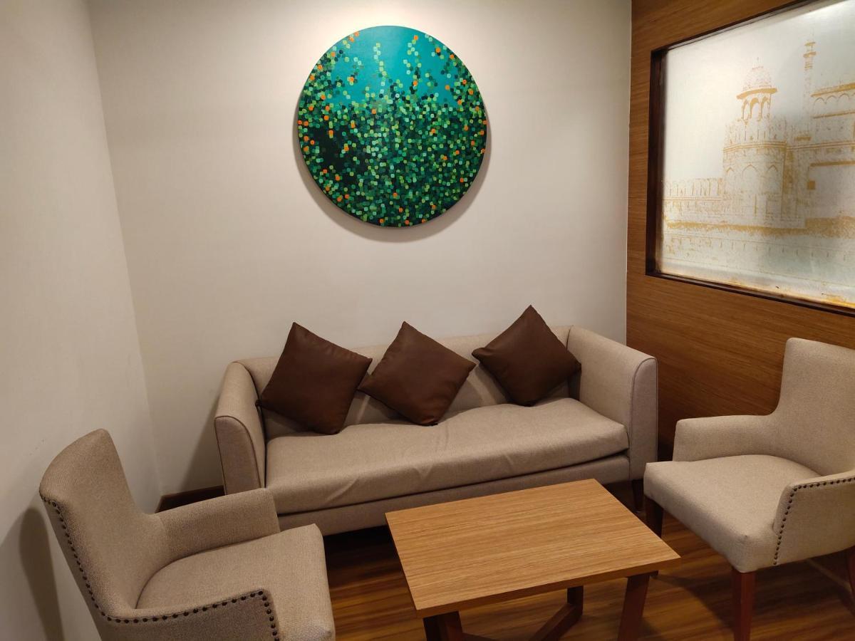 Delhieez - A Boutique Hotel New Delhi Exterior photo